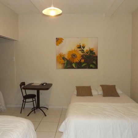 Hotel Calixtro เฮจิสโตร ภายนอก รูปภาพ